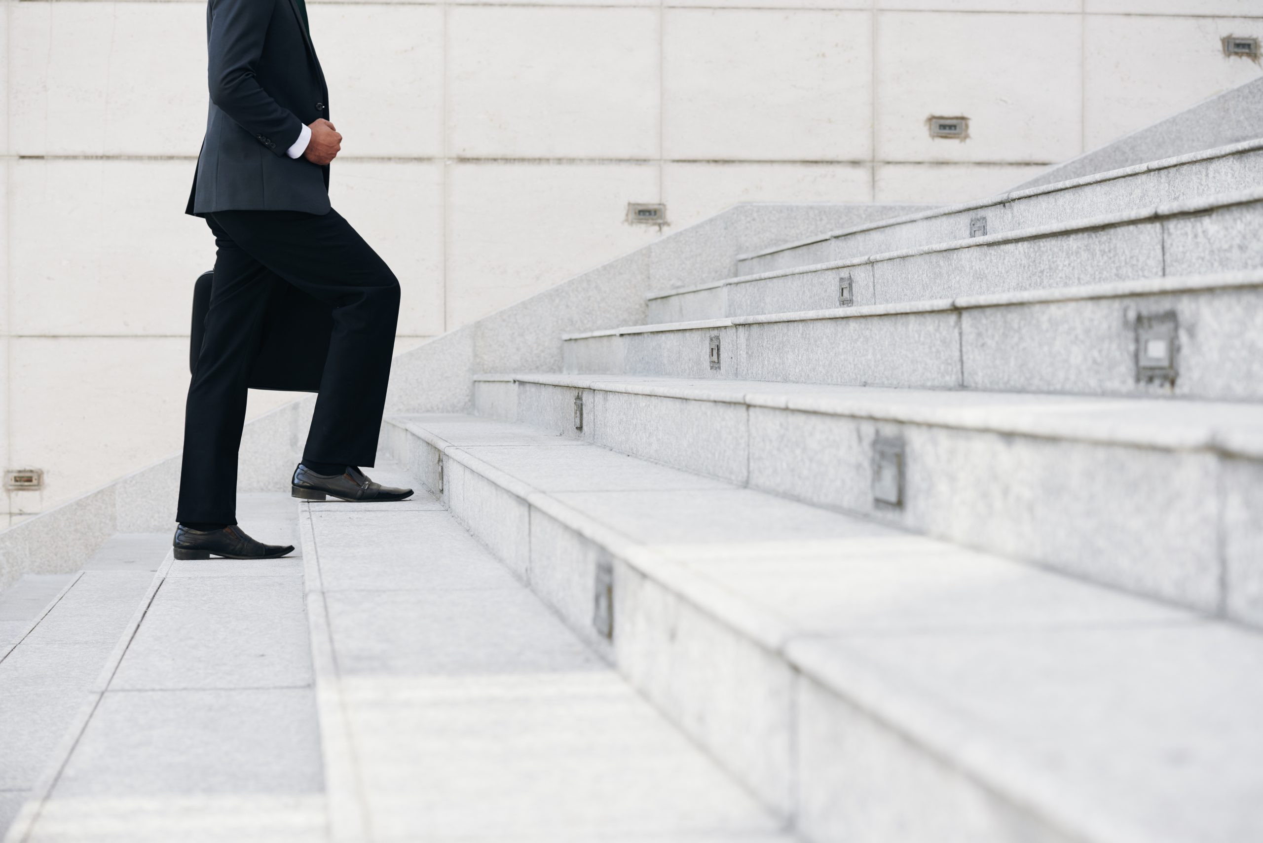 Melihat Peluang Karir Sebagai Investment Banking