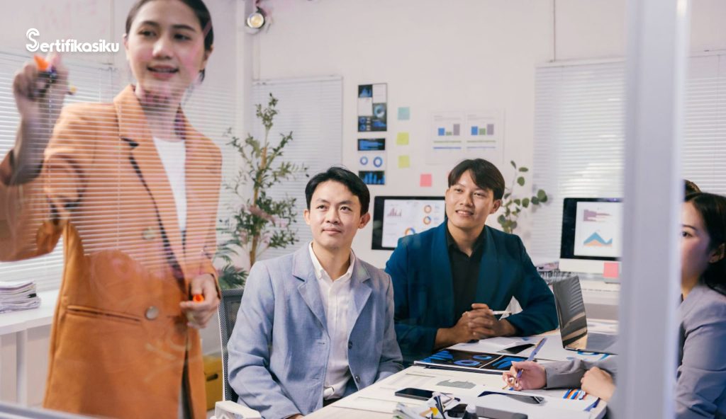 Peran Digital Marketing dalam Menghadapi Persaingan Bisnis di Era Digital