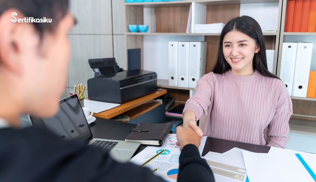 Cari Tau Tugas Human Resources Junior di Perusahaan